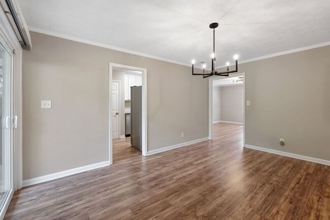 Building Photo - 325 Winding River Dr