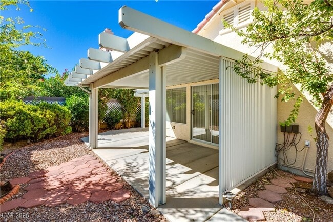 Building Photo - 324 Cavalla St