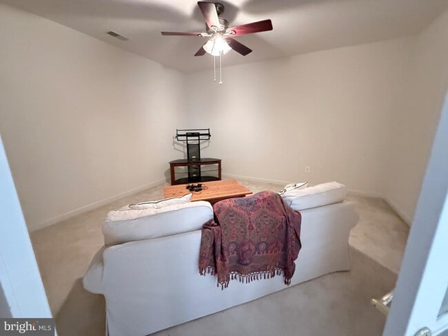 Building Photo - 12739 Lady Somerset Ln