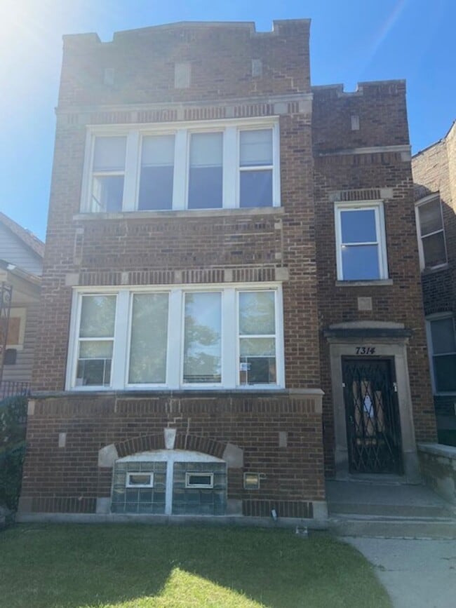 Building Photo - 7314 S University Ave