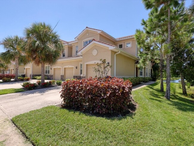 Primary Photo - Unfurnished Annual Rental Available