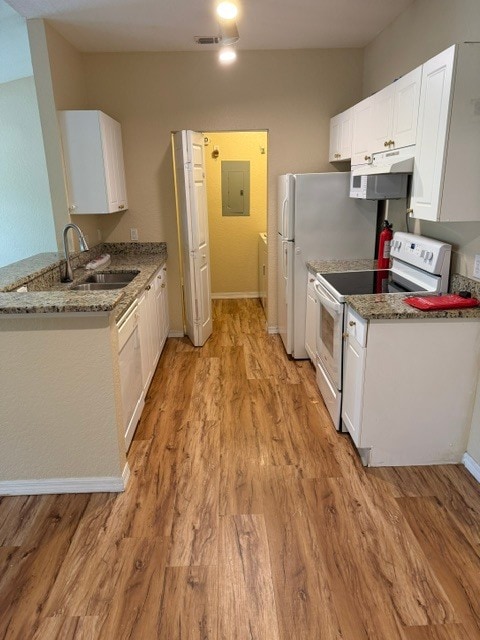 Granite Countertop in Kitchen - 823 Grand Regency Pointe