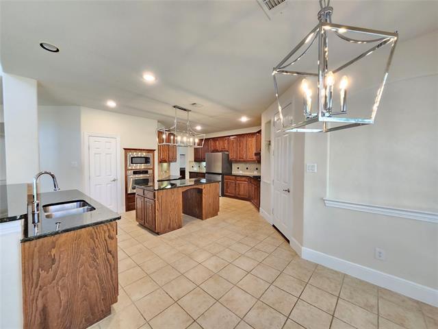 Building Photo - 1014 Sparrow Dr