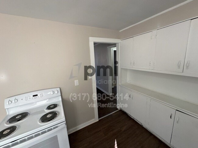 Building Photo - 2107 N Spencer Ave