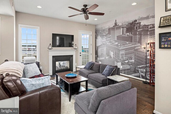 Building Photo - 1310 Jackson St