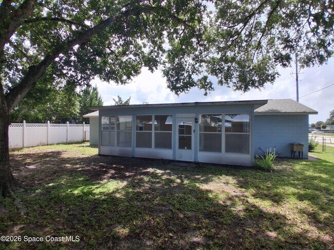 Building Photo - 500 Sylvia Rd