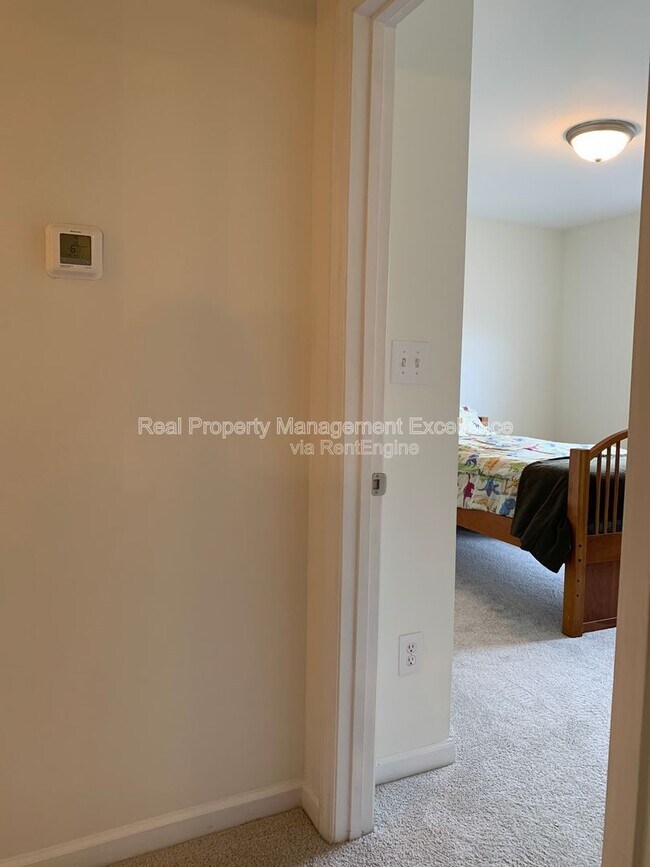 Building Photo - 205 Will Ct