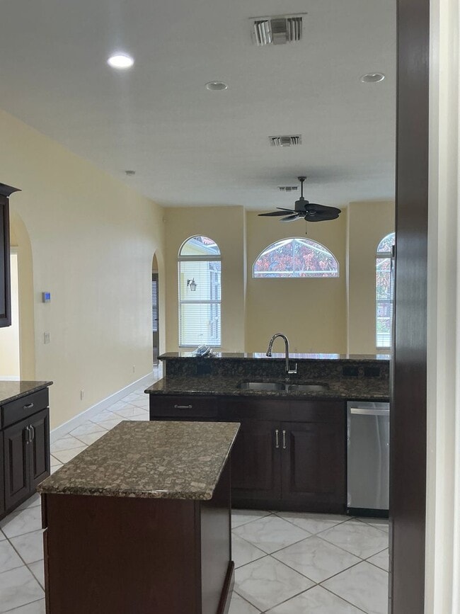 Building Photo - Pool home 4/3/2  Located East of US One  for Rent