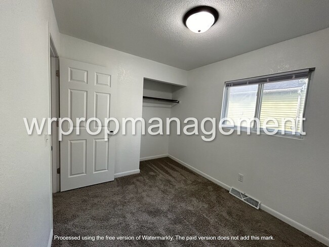 Building Photo - 3 Bedroom 1 Bathroom Home for Rent Washing...