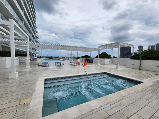 Building Photo - 4250 Biscayne Blvd