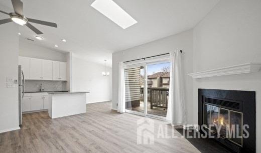 Building Photo - 1406 Spruce Hills Dr