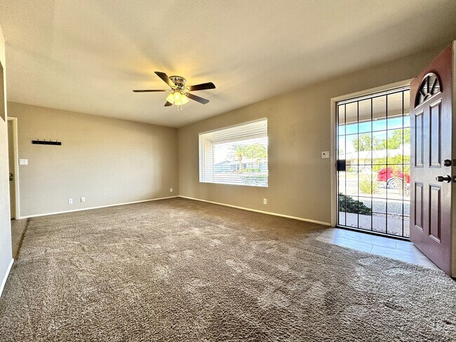 Building Photo - BEAUTIFUL 2 BEDROOM IN DREAMLAND VILLAS 55...