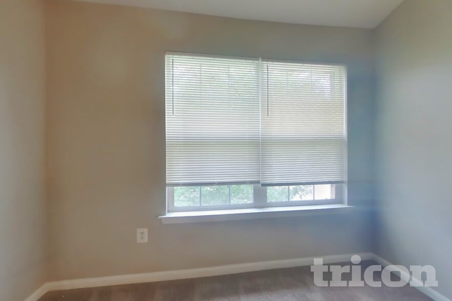 Building Photo - 7520 Burdette Way