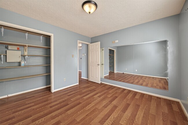 Building Photo - 4218 Meadowchase Ln