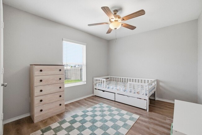 Building Photo - 11036 N Lake Mist Ln