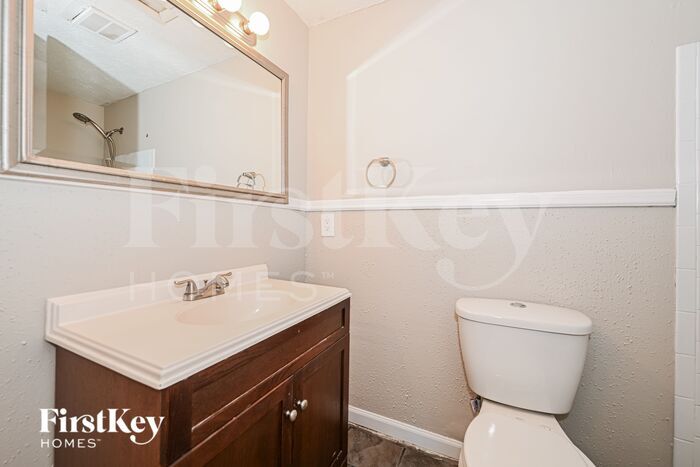 Building Photo - 4077 Huntington Forest Blvd