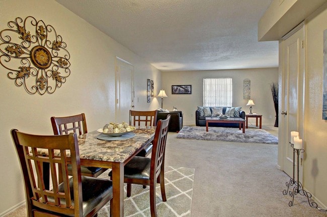 Interior Photo - Quail Plaza OK City