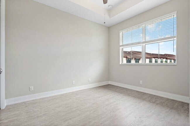 Building Photo - 7114 Edison Pl