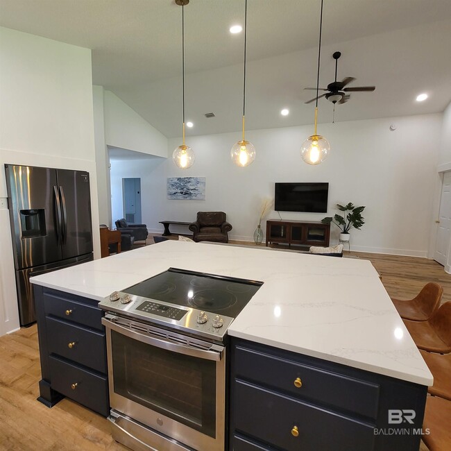 Building Photo - 4219 Coyote Ln