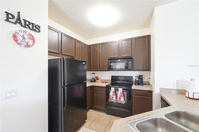 Building Photo - 2745 Oakwater Dr