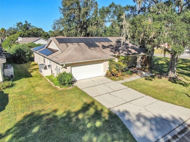 Building Photo - 1702 Horseshoe Dr