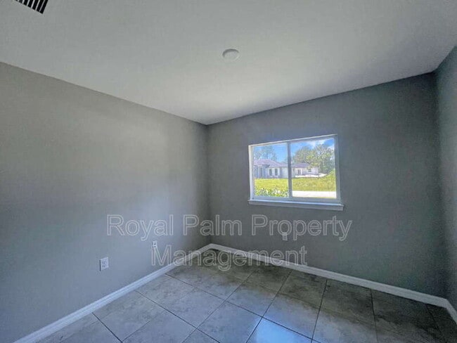 Building Photo - 2908 15th St W