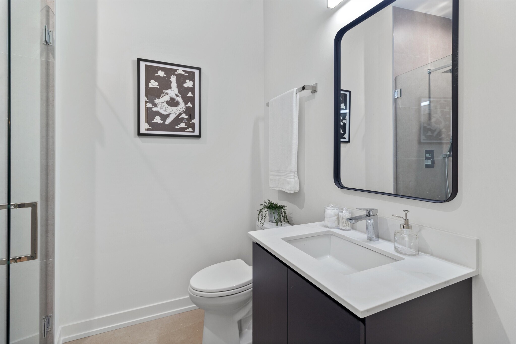 Building Photo - 4513 N Clark St