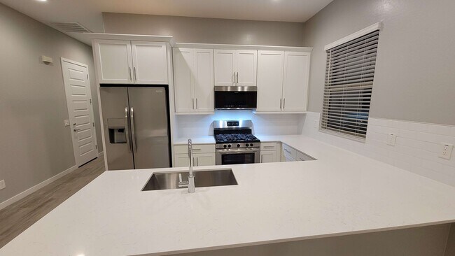 Kitchen - 9741 E Tahoe Ave