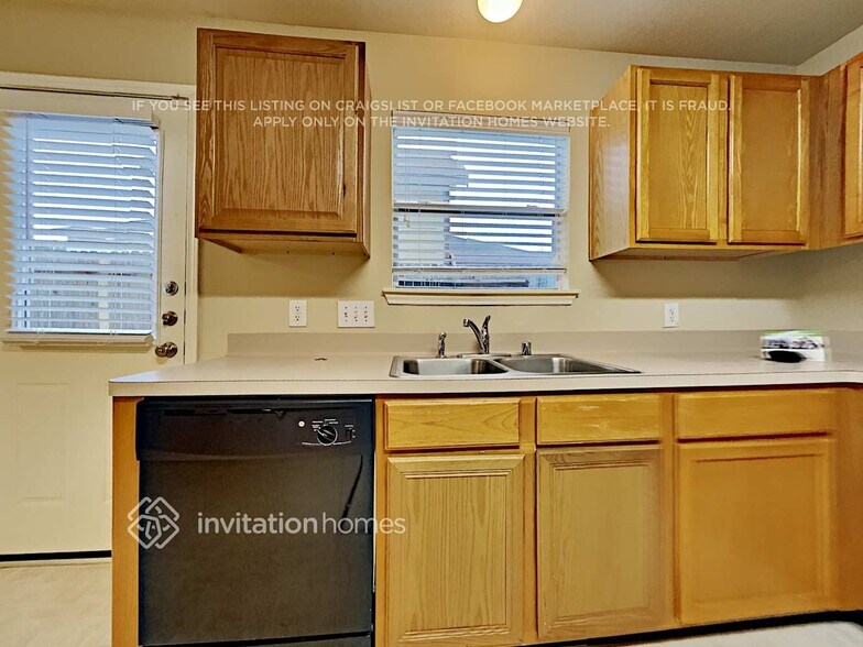 Building Photo - 911 Red Alder Cir