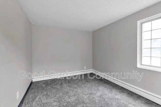 Building Photo - 315 Beattie Ave