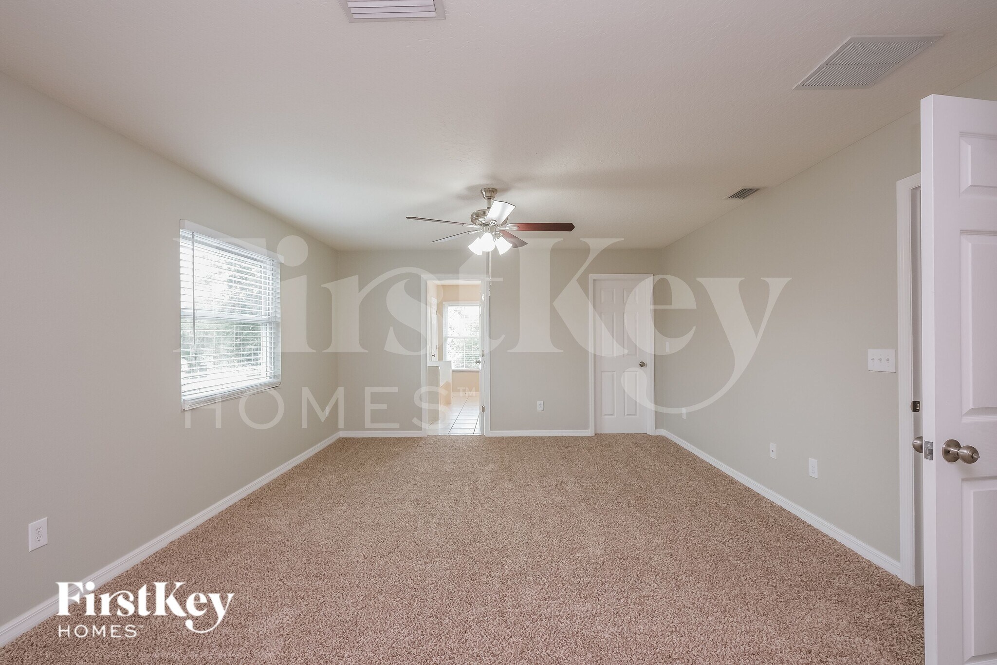 Building Photo - 11108 Creek Haven Dr