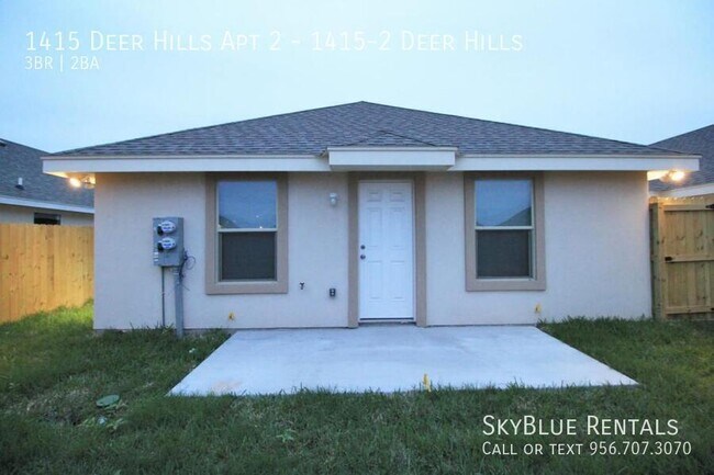 Building Photo - 1415 Deer Hls