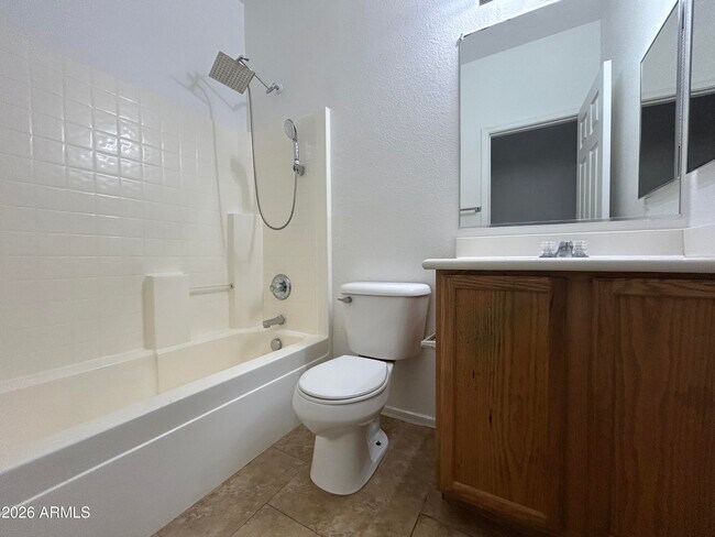 Building Photo - 15333 W Cortez St