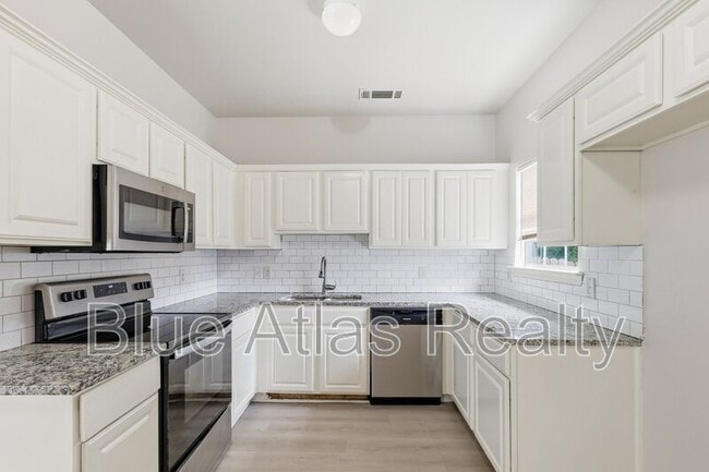 Building Photo - 908 Drexel St