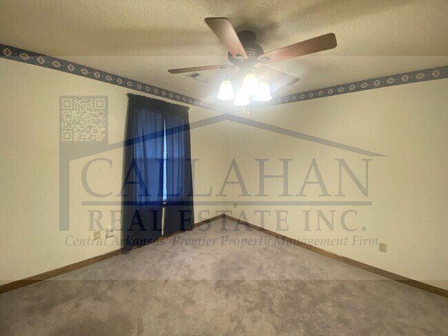 Building Photo - Sherwood 3 Bedroom Home