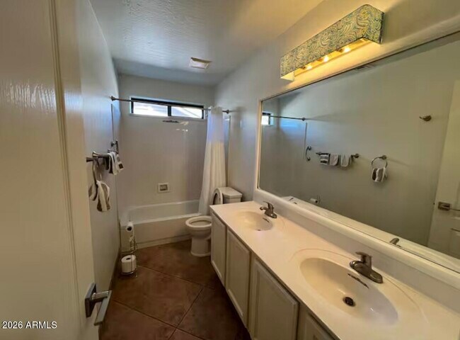 Building Photo - 3864 S Ivy Ct