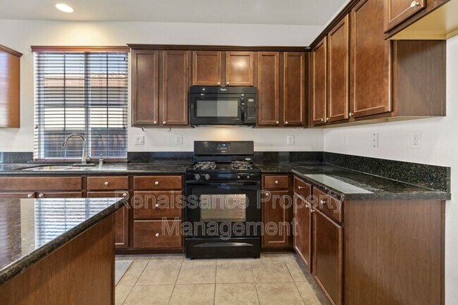 Building Photo - 4633 Appleglen St