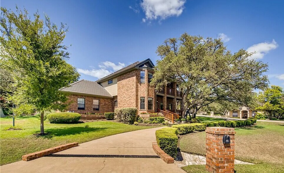 Building Photo - 415 New Lido Dr