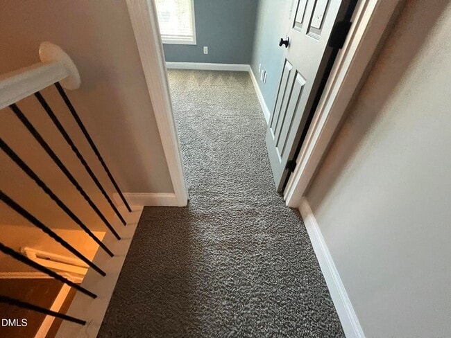 Building Photo - 19 Eaton Dr