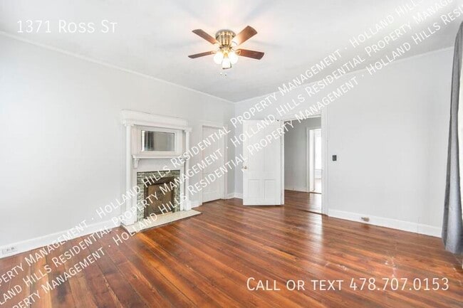 Building Photo - 1371 Ross St