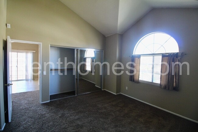 Building Photo - San Marcos, 1897 Matin Circle #217 - Great location! Close to shopping, restaurants, and easy acc...