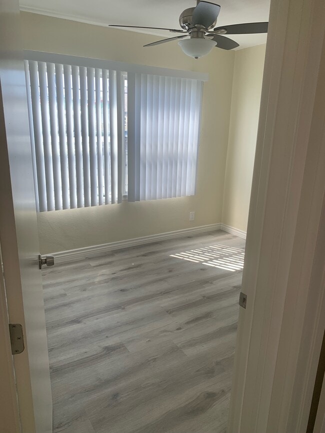 Building Photo - 2228 Thurman Ave