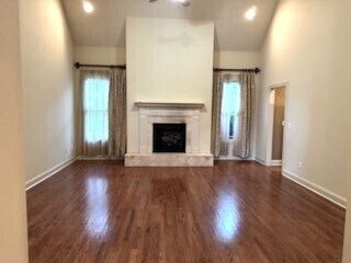 Building Photo - Four Bedroom Brick House for Rent just off Woodruff Rd in Simpsonville SC!