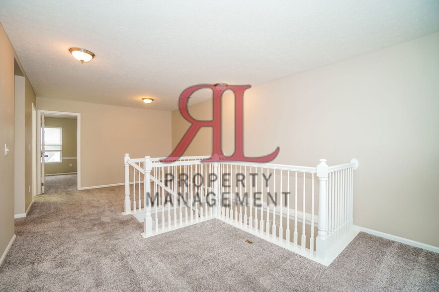 Building Photo - 106 Portrait Cir