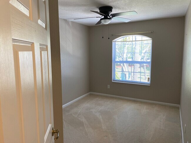 Building Photo - 7970 Evelyn Ct