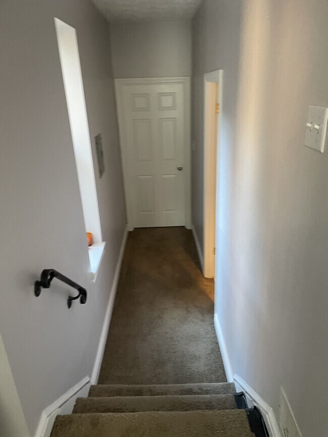 Building Photo - 1304 Liverpool St