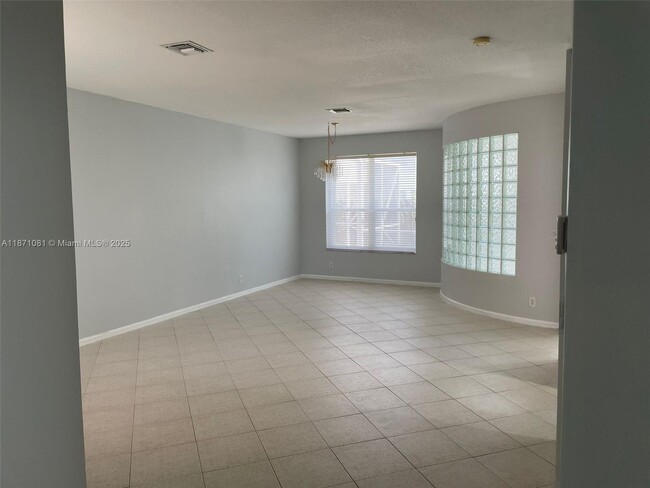Building Photo - 2145 SW 150th Ave