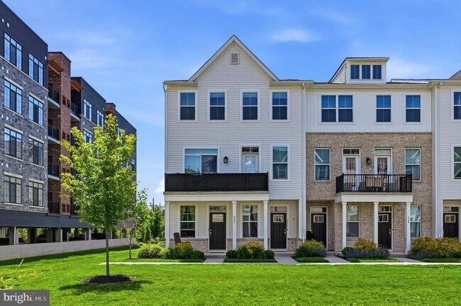 Building Photo - 933 Anvil Ct.