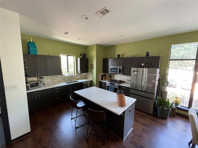 Building Photo - 4115 Delano Pl