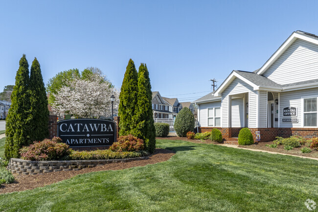 Building Photo - Catawba Apartments